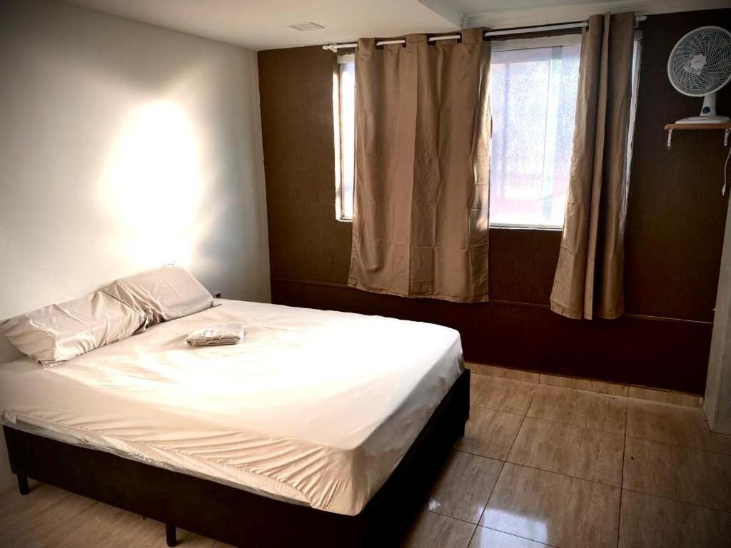 Galeria 124 Hostel Diadema Экстерьер фото
